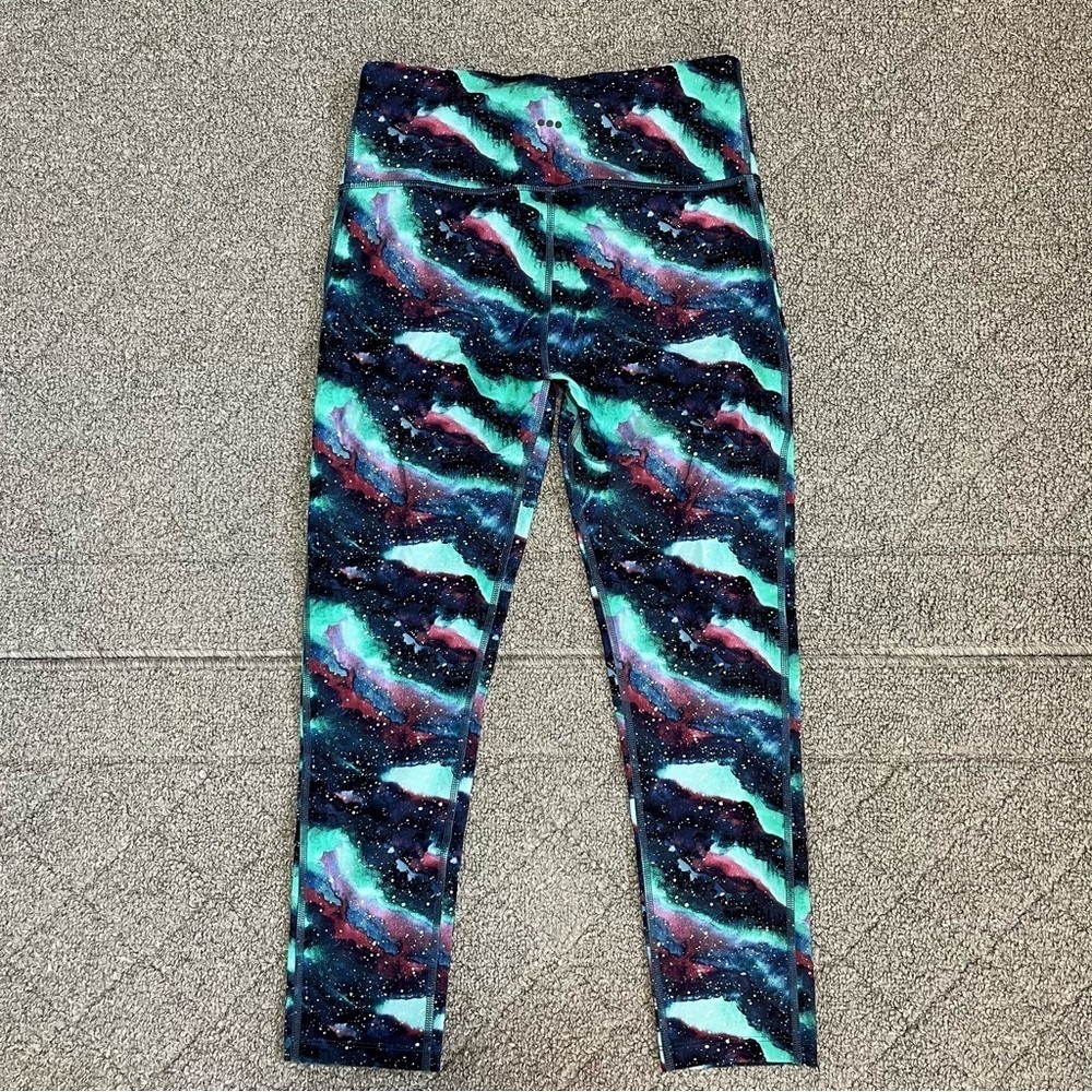 Saucony Fortify Crop Dusk Watercolor Galaxy Print Leggings Womens Size Medium - Picture 10 of 10